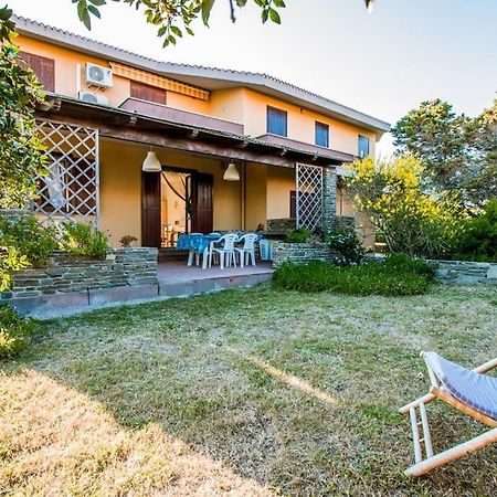 L' Elicriso, A Pochi Passi Dal Mare Con Giardino Privato - The Elicriso, A Few Meters From The Sea, With Private Garden Διαμέρισμα Stintino Εξωτερικό φωτογραφία