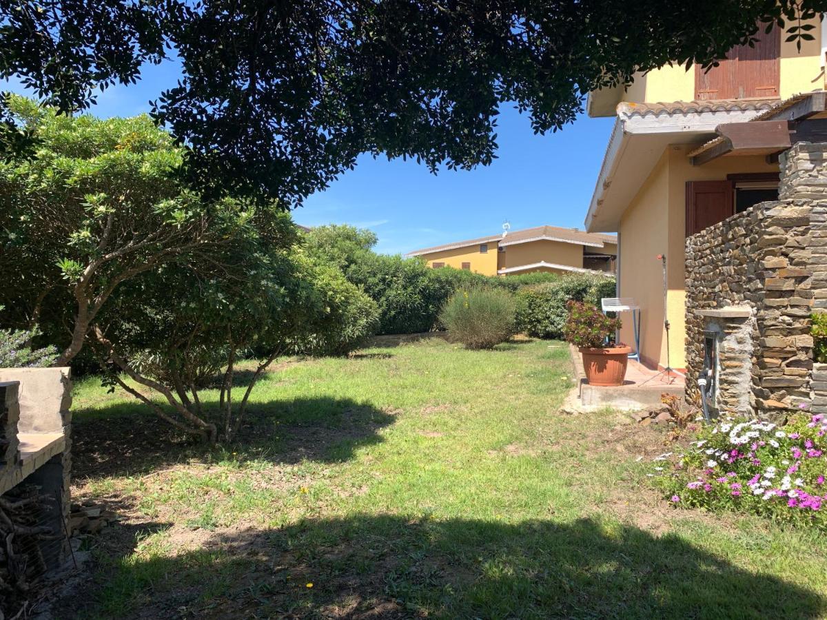 L' Elicriso, A Pochi Passi Dal Mare Con Giardino Privato - The Elicriso, A Few Meters From The Sea, With Private Garden Διαμέρισμα Stintino Εξωτερικό φωτογραφία